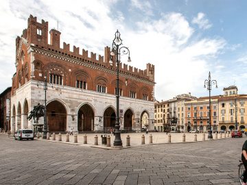 Piacenza Tour ed esperienze dai suoi Local