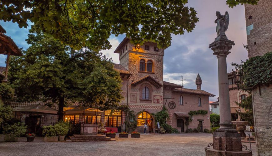 Grazzano Visconti visita al borgo